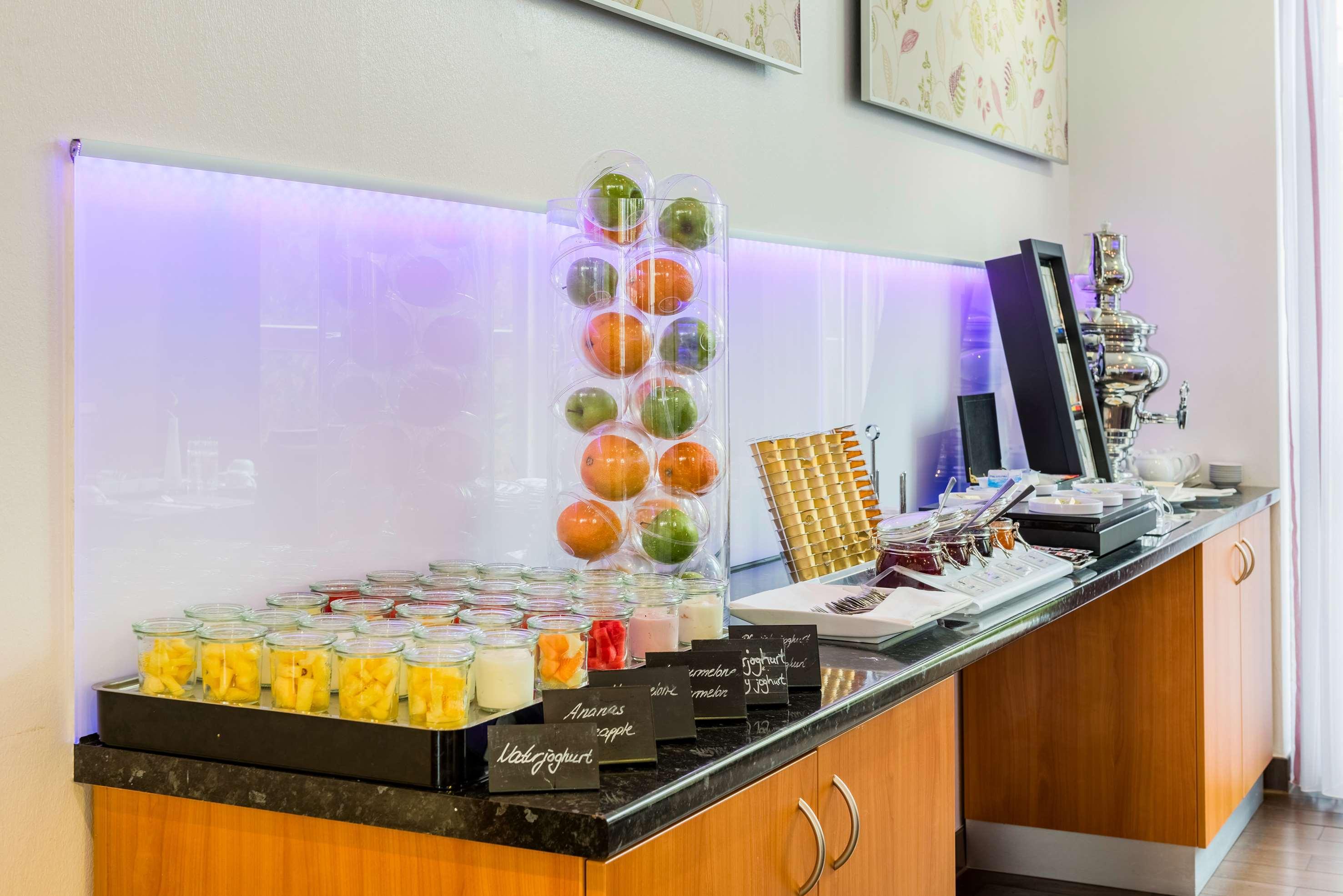 Courtyard By Marriott Dortmund Hotel Екстериор снимка