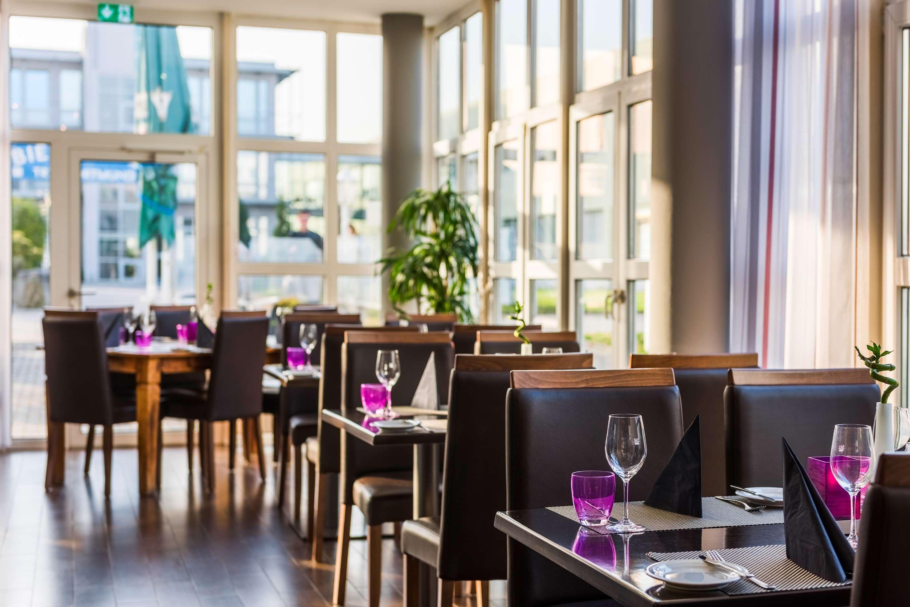 Courtyard By Marriott Dortmund Hotel Екстериор снимка