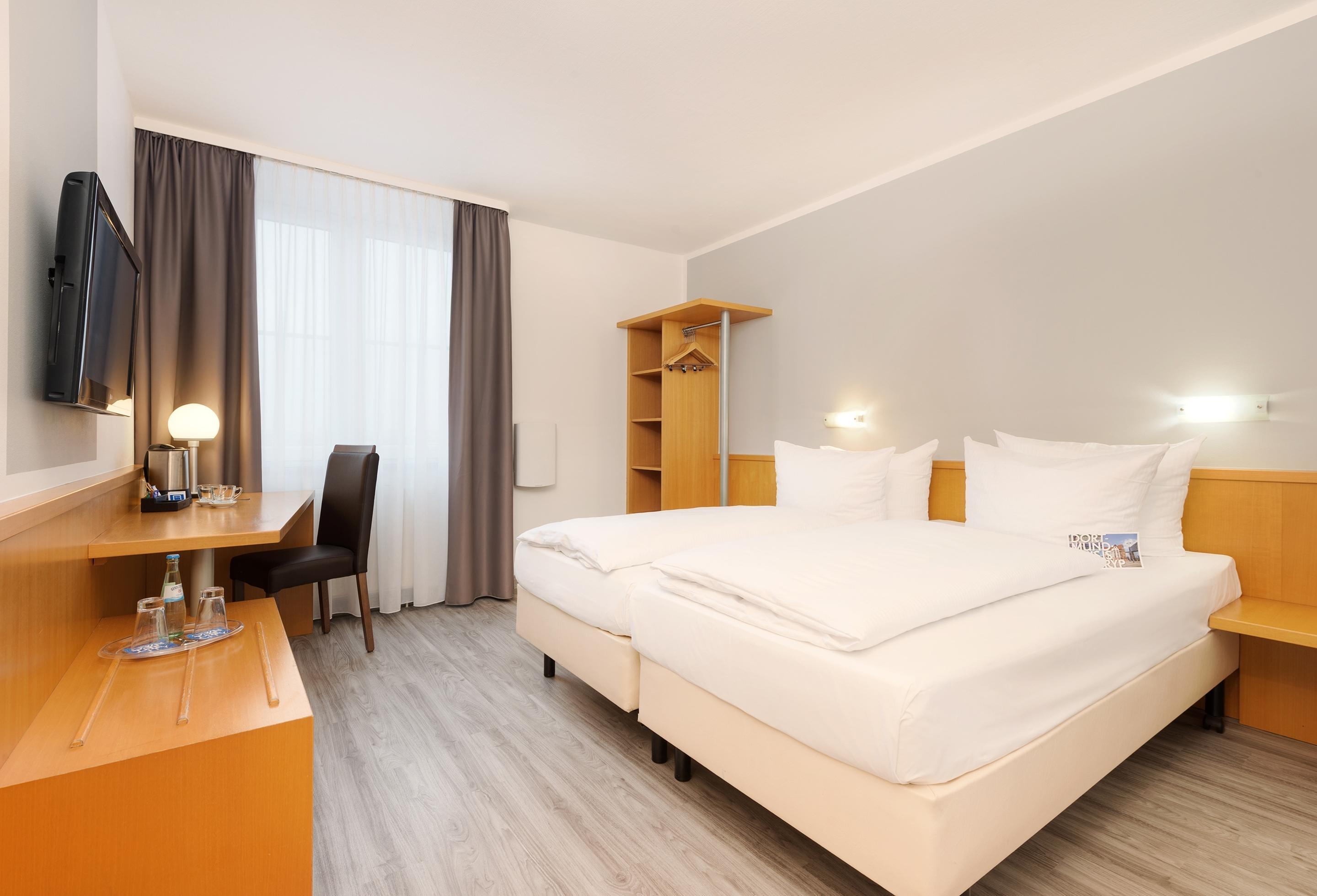 Courtyard By Marriott Dortmund Hotel Екстериор снимка