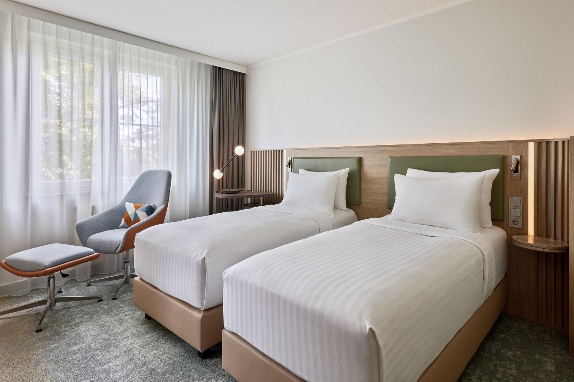 Courtyard By Marriott Dortmund Hotel Екстериор снимка