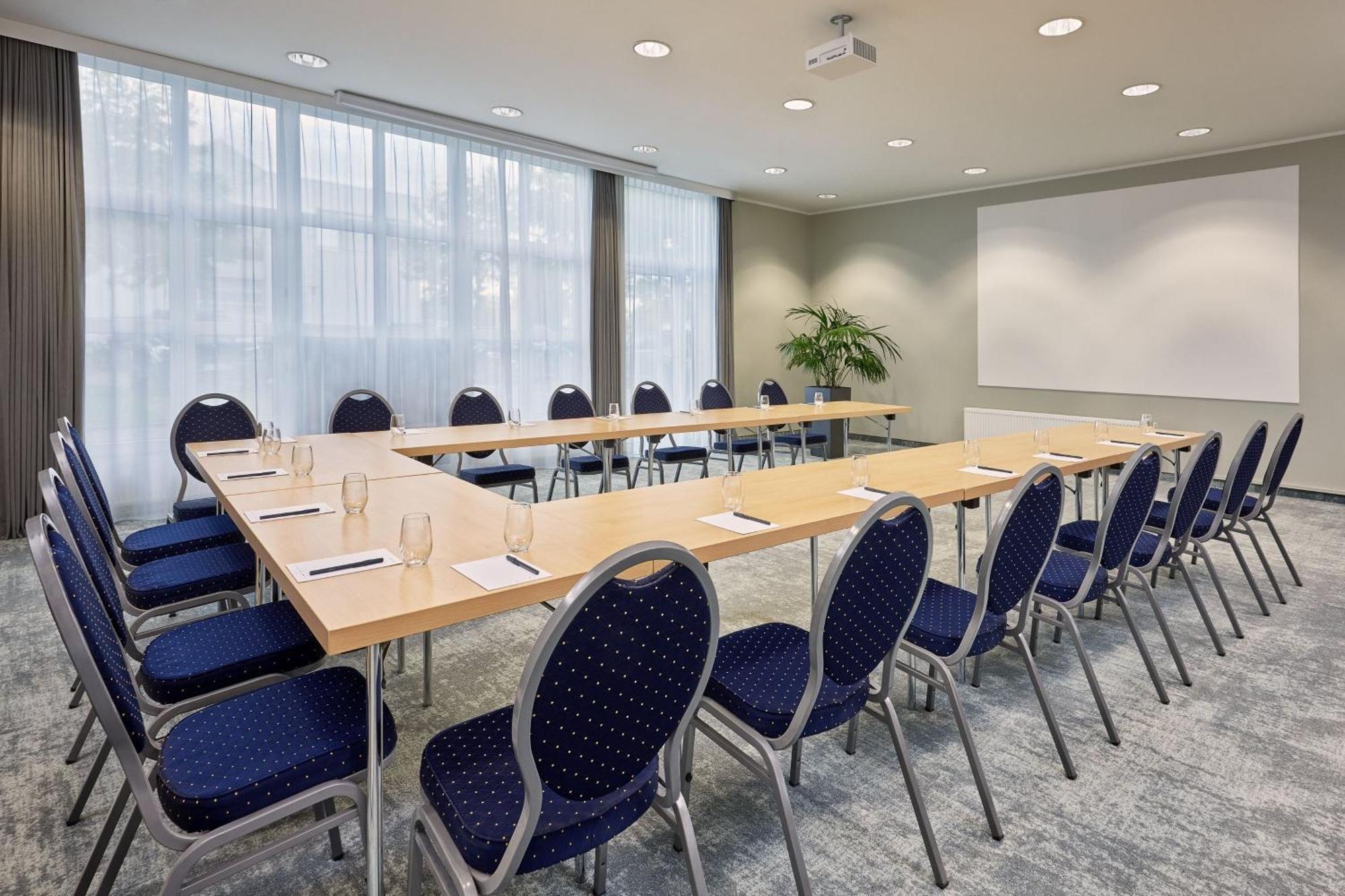 Courtyard By Marriott Dortmund Hotel Екстериор снимка