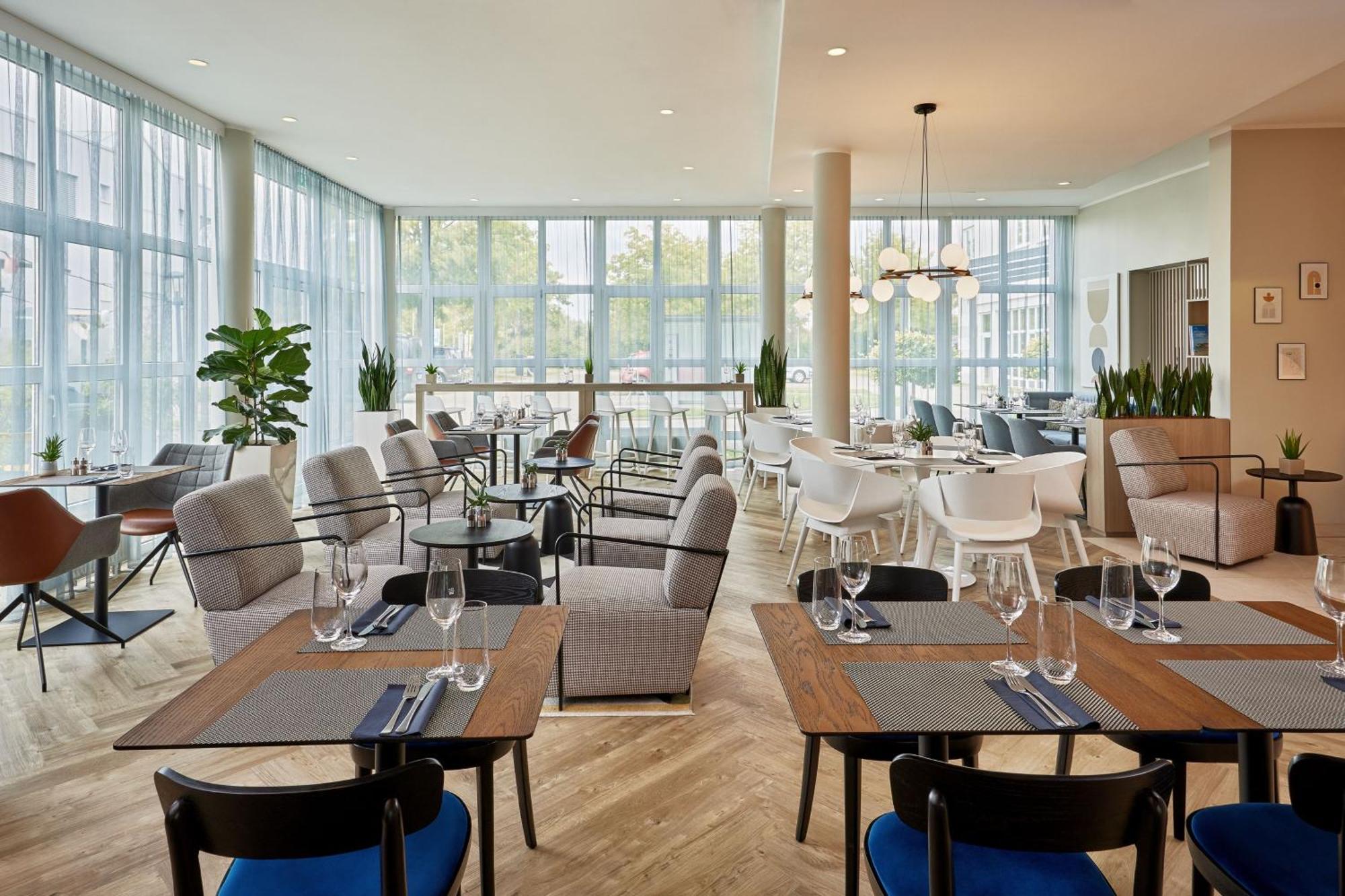 Courtyard By Marriott Dortmund Hotel Екстериор снимка