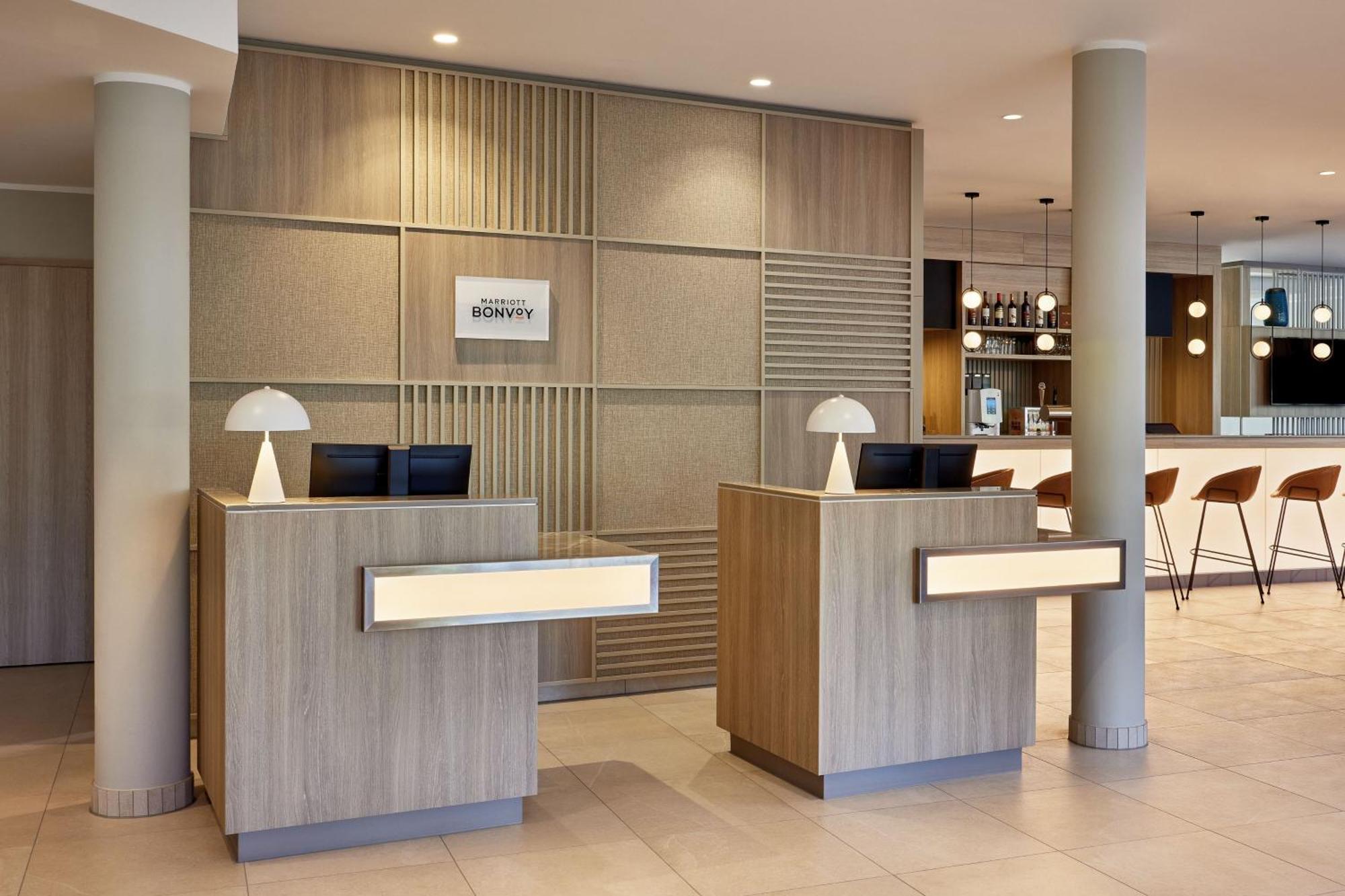 Courtyard By Marriott Dortmund Hotel Екстериор снимка