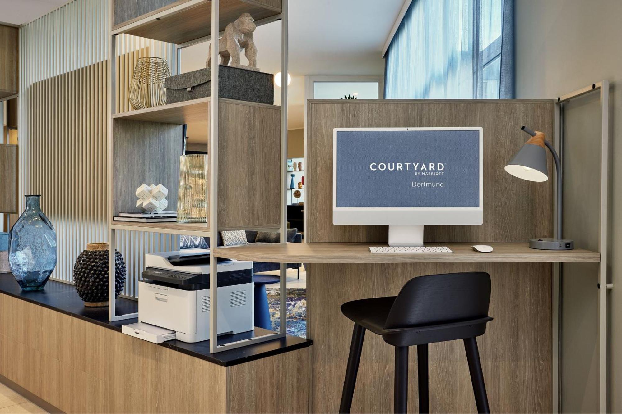 Courtyard By Marriott Dortmund Hotel Екстериор снимка
