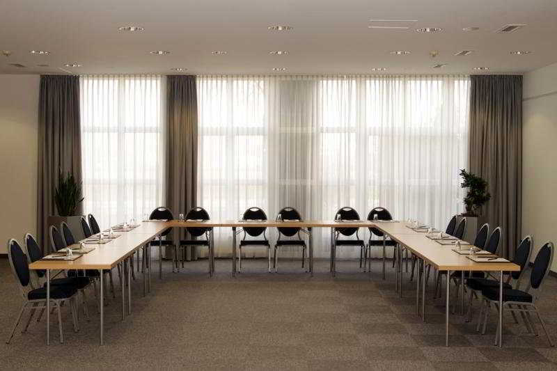 Courtyard By Marriott Dortmund Hotel Екстериор снимка