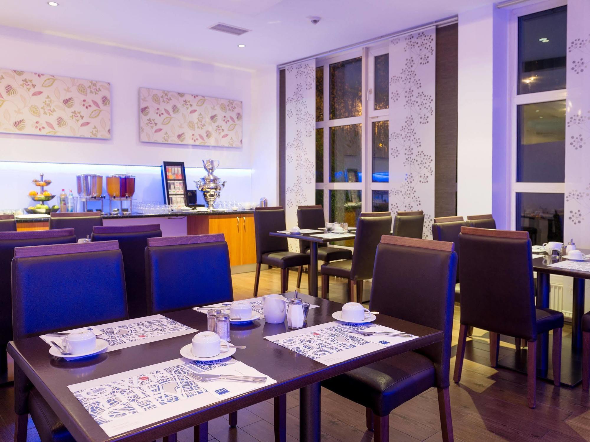 Courtyard By Marriott Dortmund Hotel Екстериор снимка